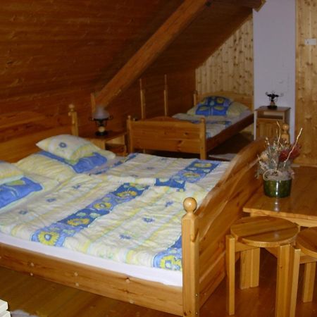 Kisharsány Nitt Pince Es Panzio Bed & Breakfast エクステリア 写真