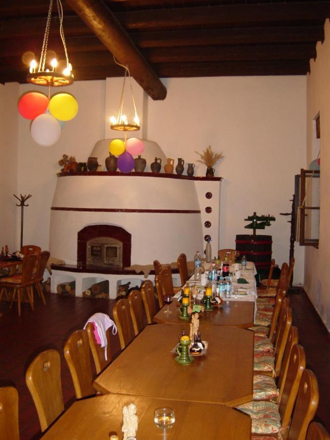 Kisharsány Nitt Pince Es Panzio Bed & Breakfast エクステリア 写真